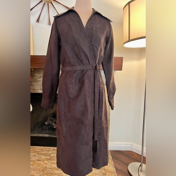 Banana Republic Vegan Suede dress - Picture 2 of 7